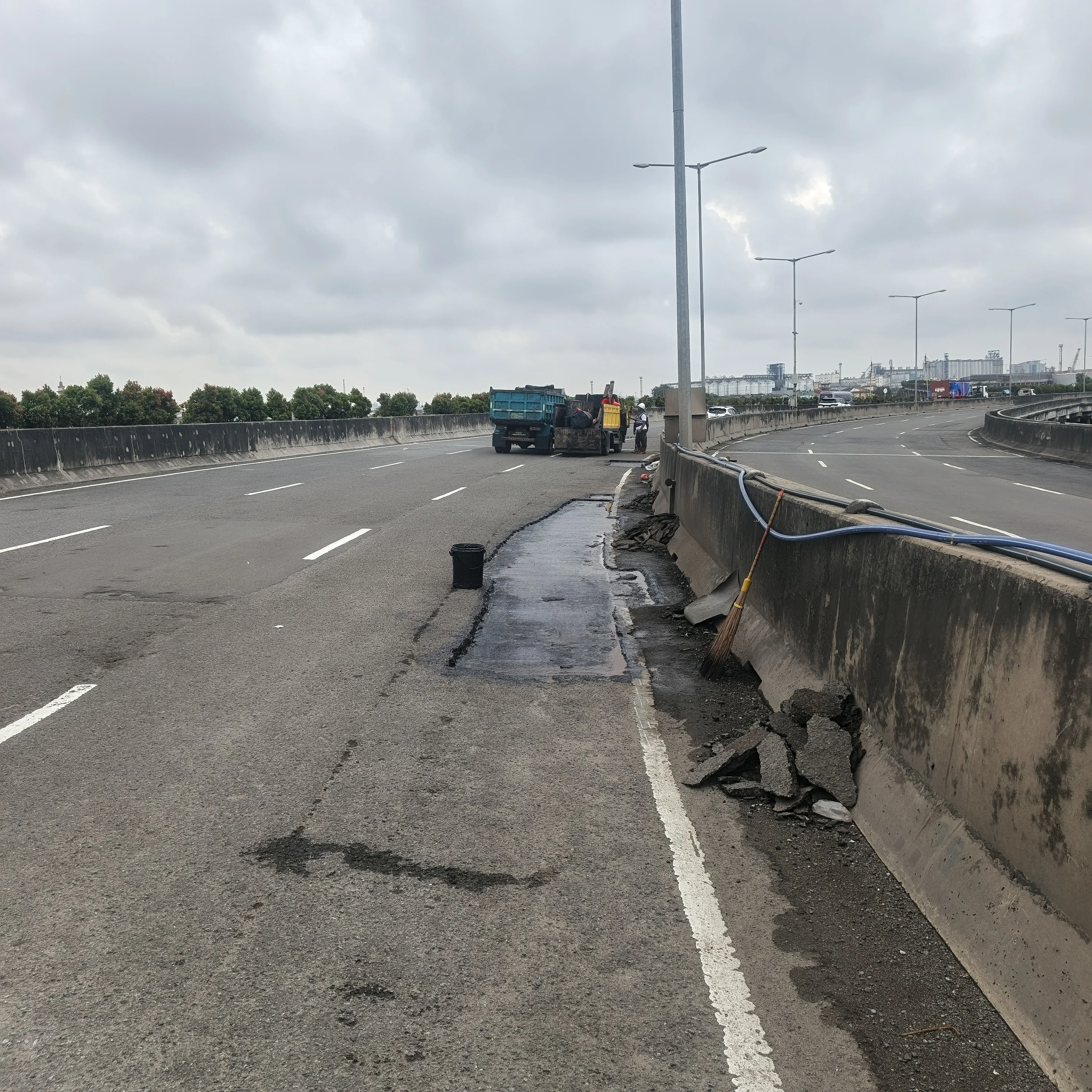 Perawatan Jalan Tol  - Slide 8